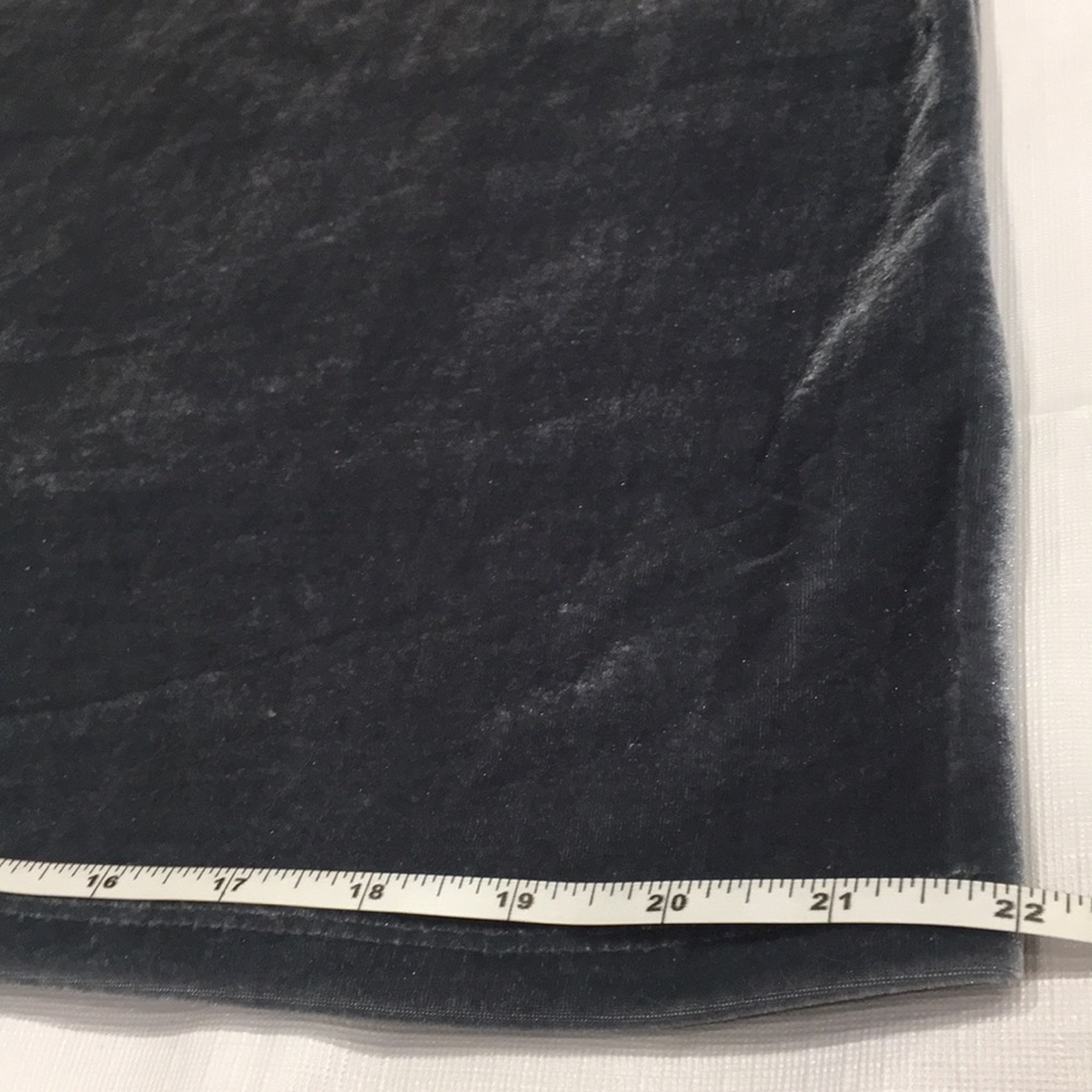 ❤️Velvet cami BANANA REPUBLIC tank V neck NWT - Picture 5 of 14